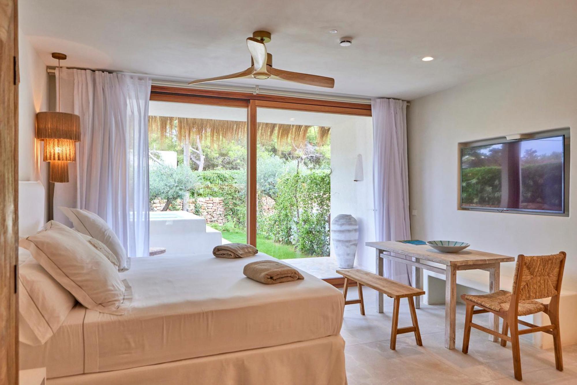 Mar Suites Formentera By Universal Beach Hotels Es Pujols Exterior photo