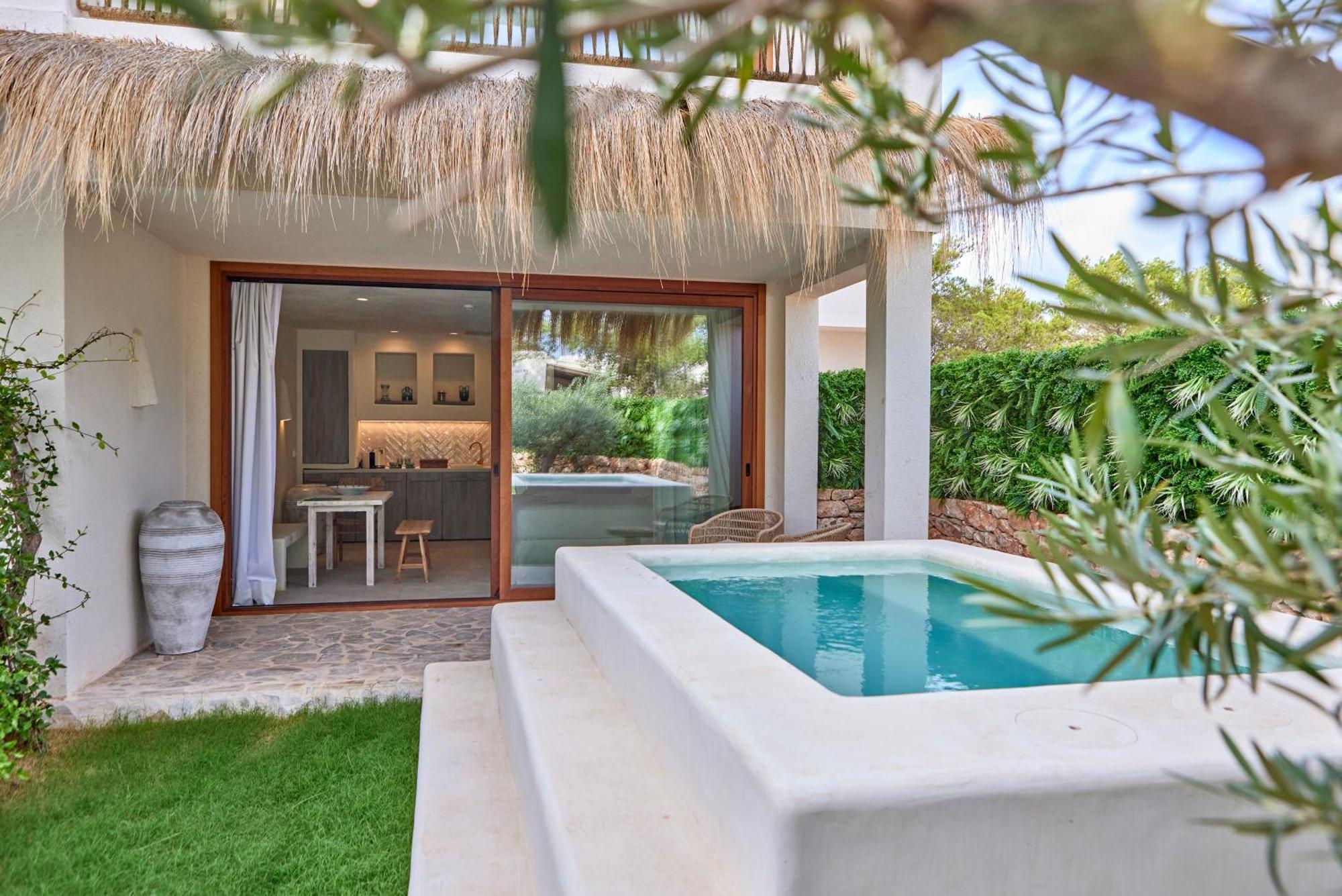 Mar Suites Formentera By Universal Beach Hotels Es Pujols Exterior photo