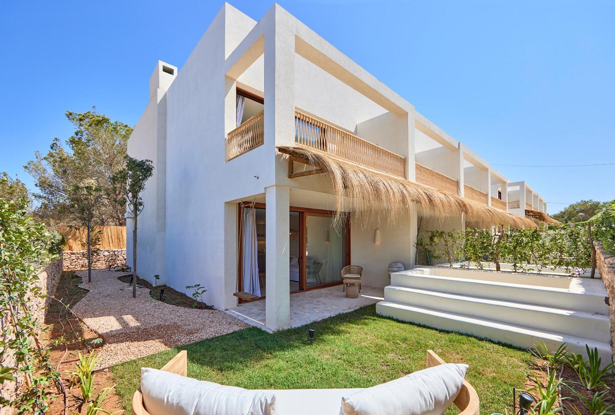 Mar Suites Formentera By Universal Beach Hotels Es Pujols Exterior photo